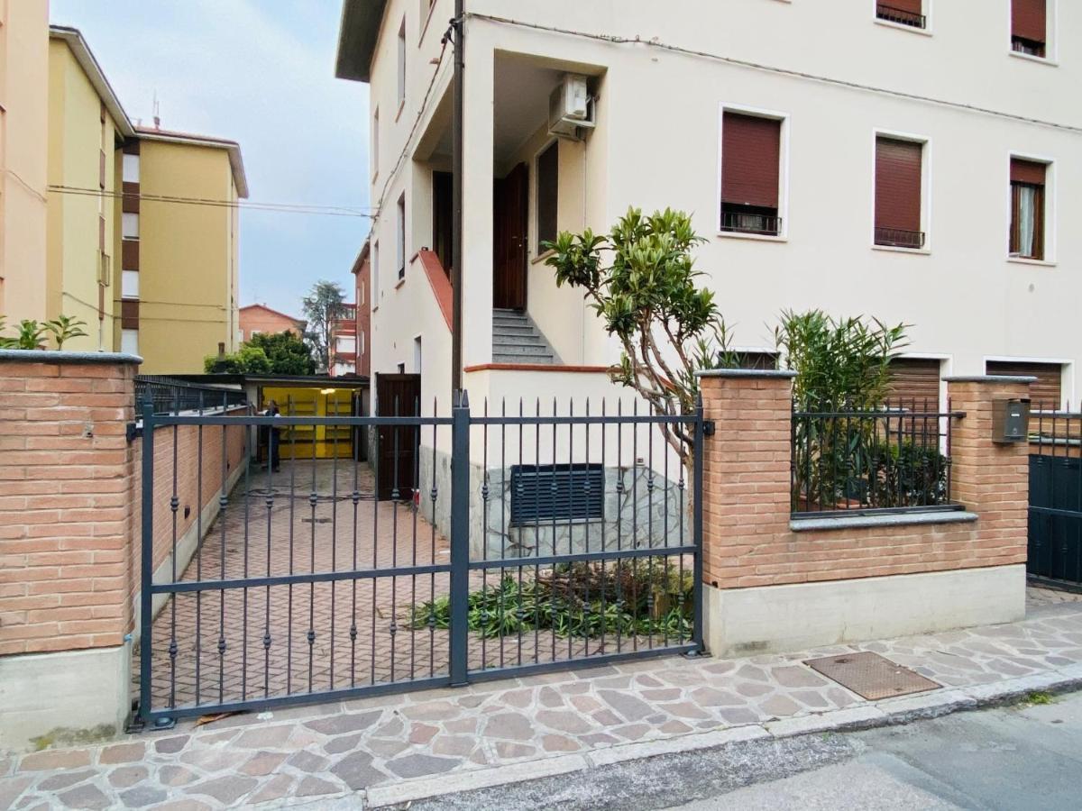 Viale Manzoni Hotel Sassuolo Luaran gambar