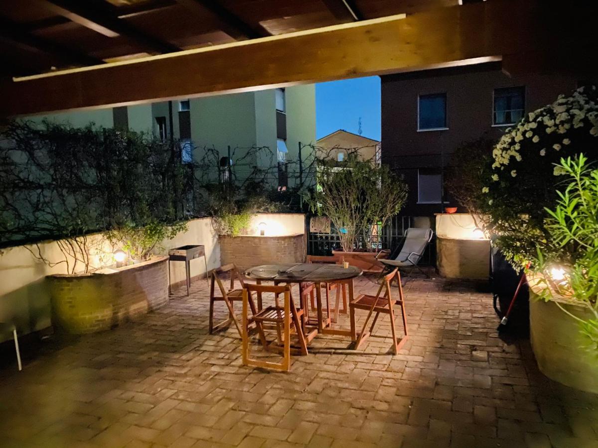Viale Manzoni Hotel Sassuolo Luaran gambar