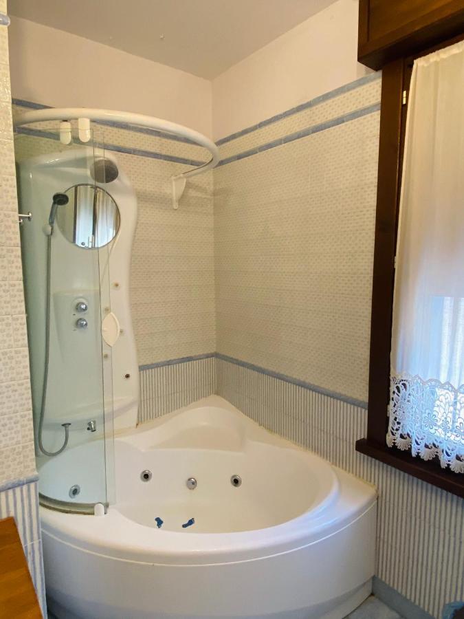 Viale Manzoni Hotel Sassuolo Luaran gambar