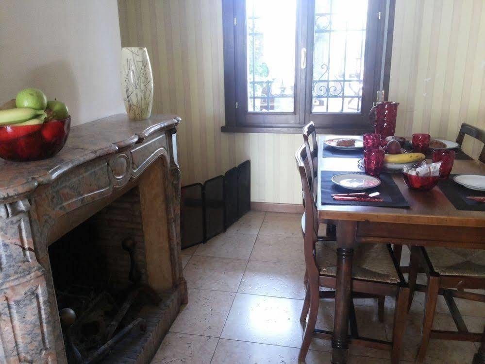 Viale Manzoni Hotel Sassuolo Luaran gambar